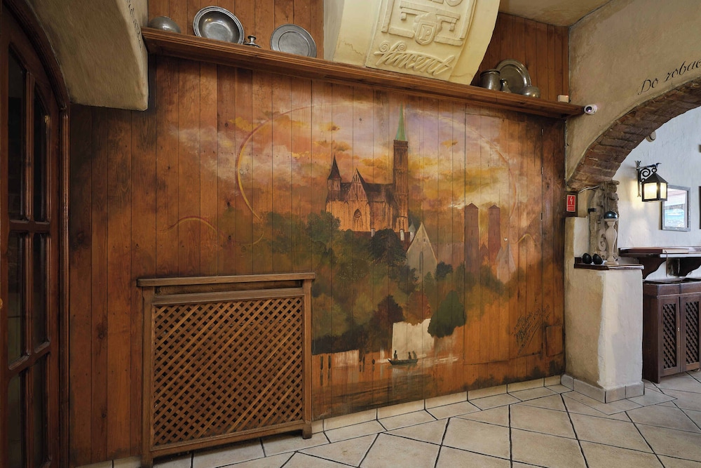 Vincent Old Town Apartments