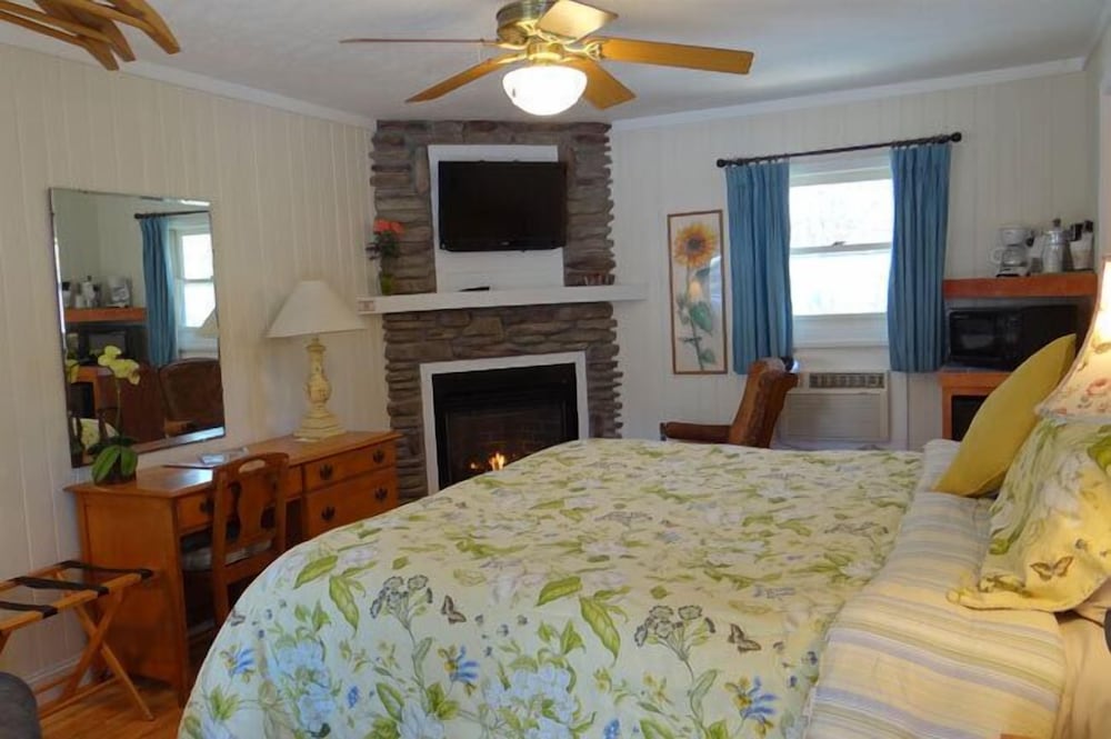 The Homestead Inn