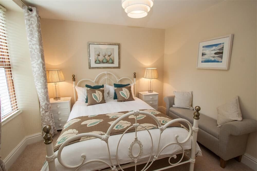 Acorn Cottage