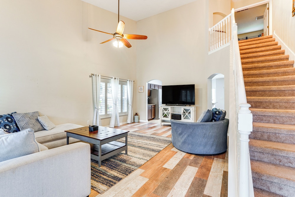 Family-friendly Home < 26 Mi to Disney & Universal view 4