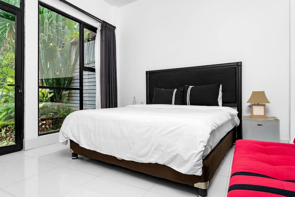 Vande Guest House