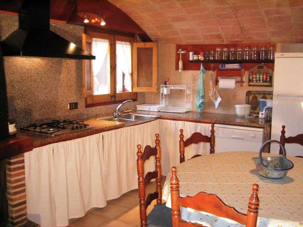 Modern Mansion in Bordils With Swimming Pool photo 4