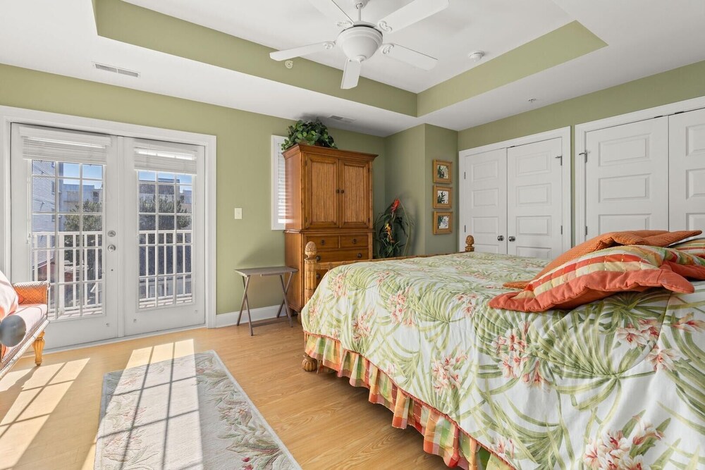 The Charleston 201 4 Bedroom Townhouse by RedAwning view 2