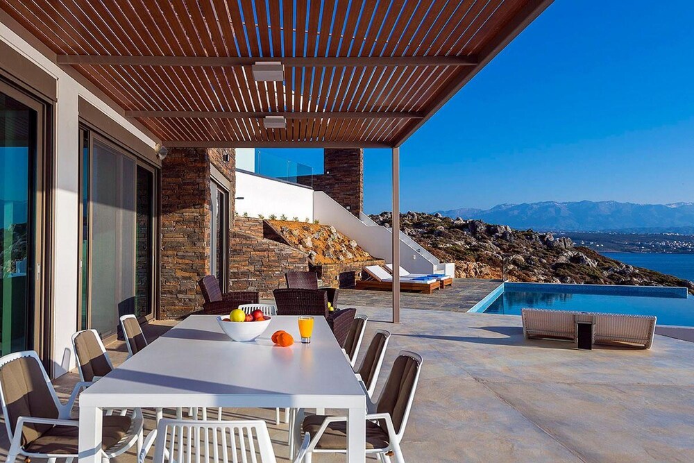 Tersanas Villas