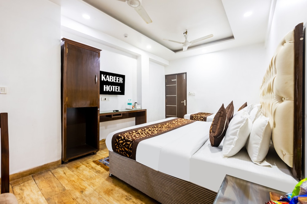 Hotel Kabeer New Delhi Railway Station