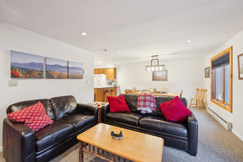 Tahawus 74I - A Cozy Adirondack Retreat 2 Bedroom Townhouse by The Summit at Gore Mountain