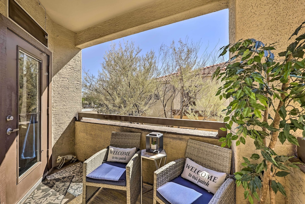 Scottsdale Condo w/ Pool Access, 11 Mi to Old Town view 2
