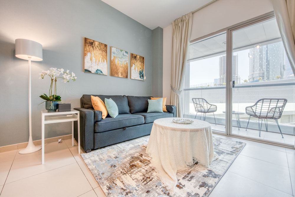 Capital Living On Reem: The Arc Towers