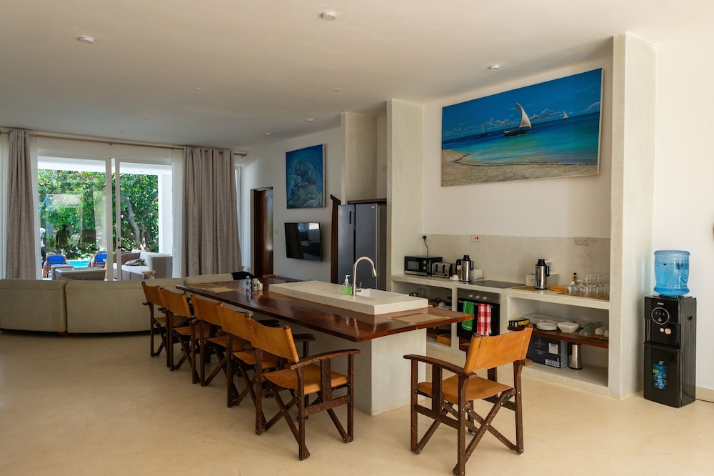 Coral Cove Diani Treehouses