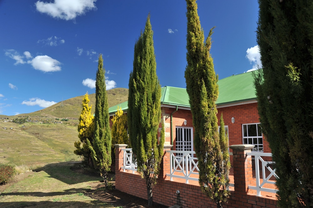 Mohale Lodge view 4