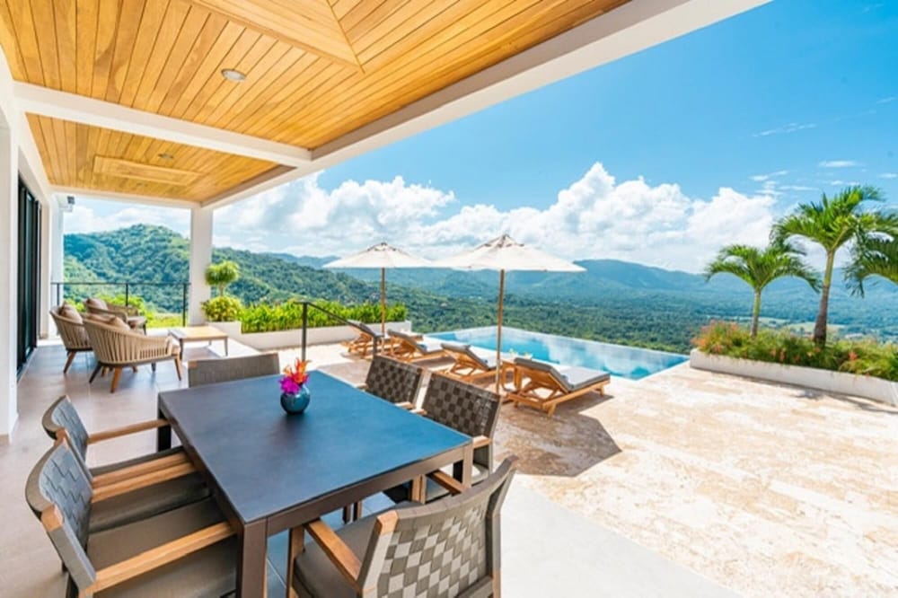 Playa Potrero Spectacular 4 BR Villa in Paradise - Villa Vista Paraiso view 4