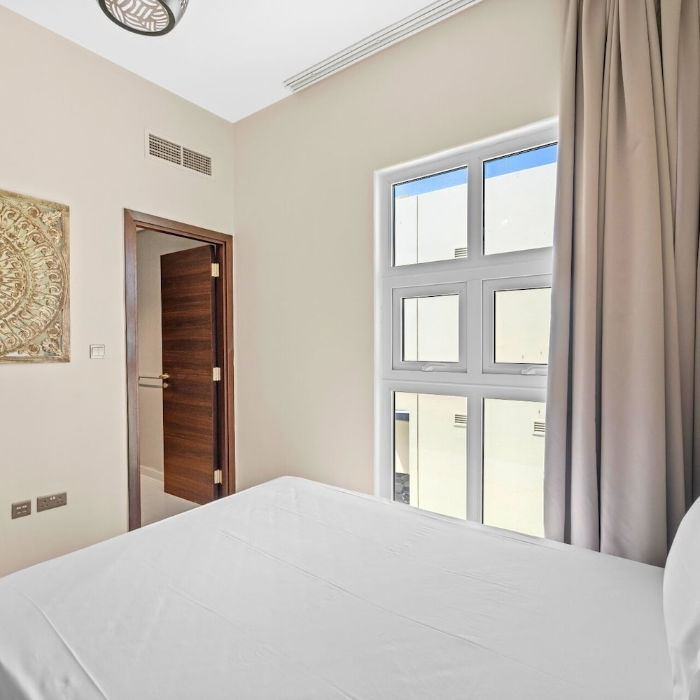 Modern 3BR townhouse in Damac Hills 2