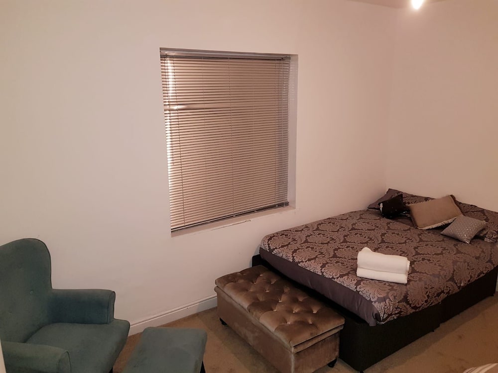Hinde Holiday Home