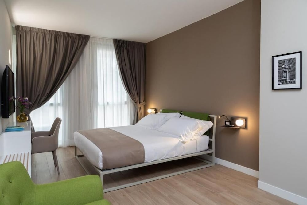 Alma Suites