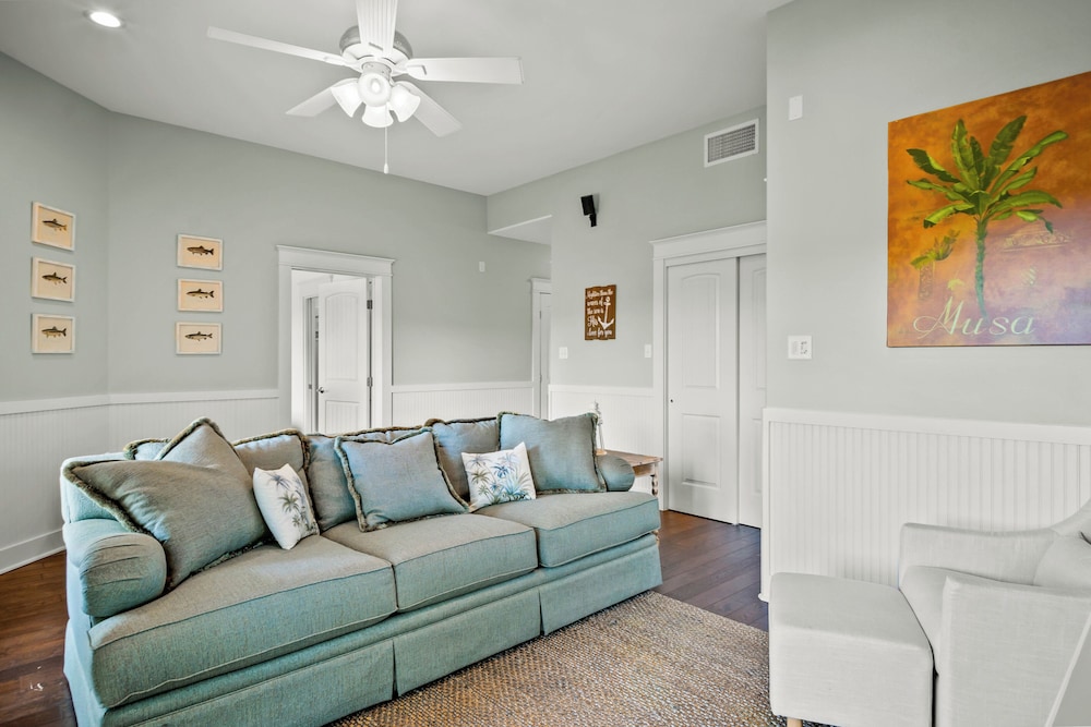 The Retreat 182 SE