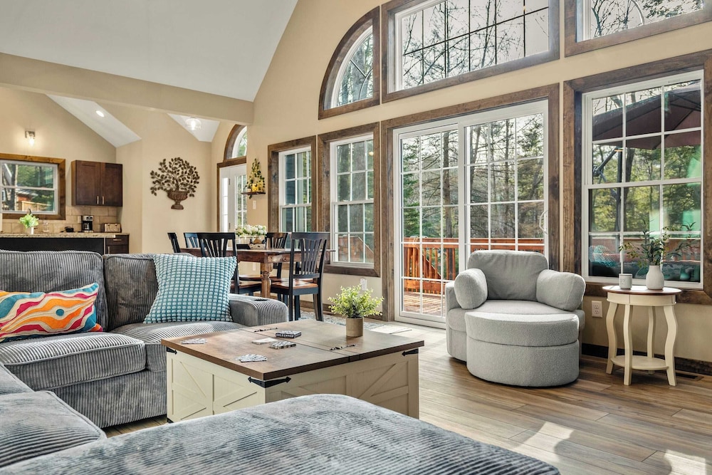 Lakeview Sunset Heaven Waterfront Escape + Private Dock Firepit + Game Room New Construction