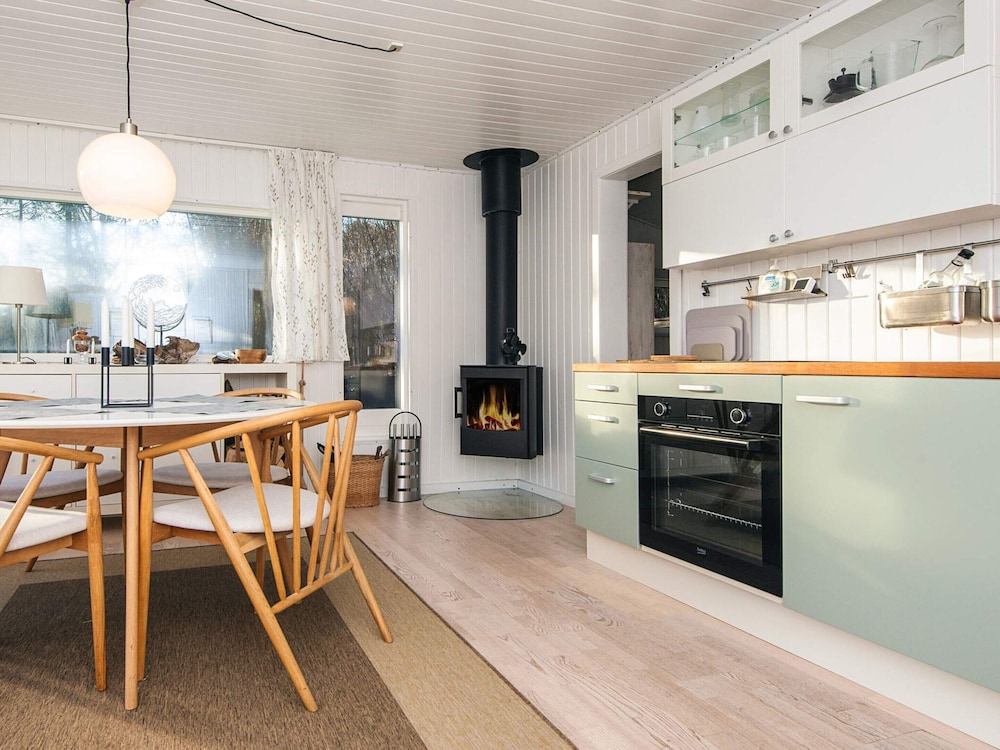 Peaceful Cabin Retreat in Ebeltoft