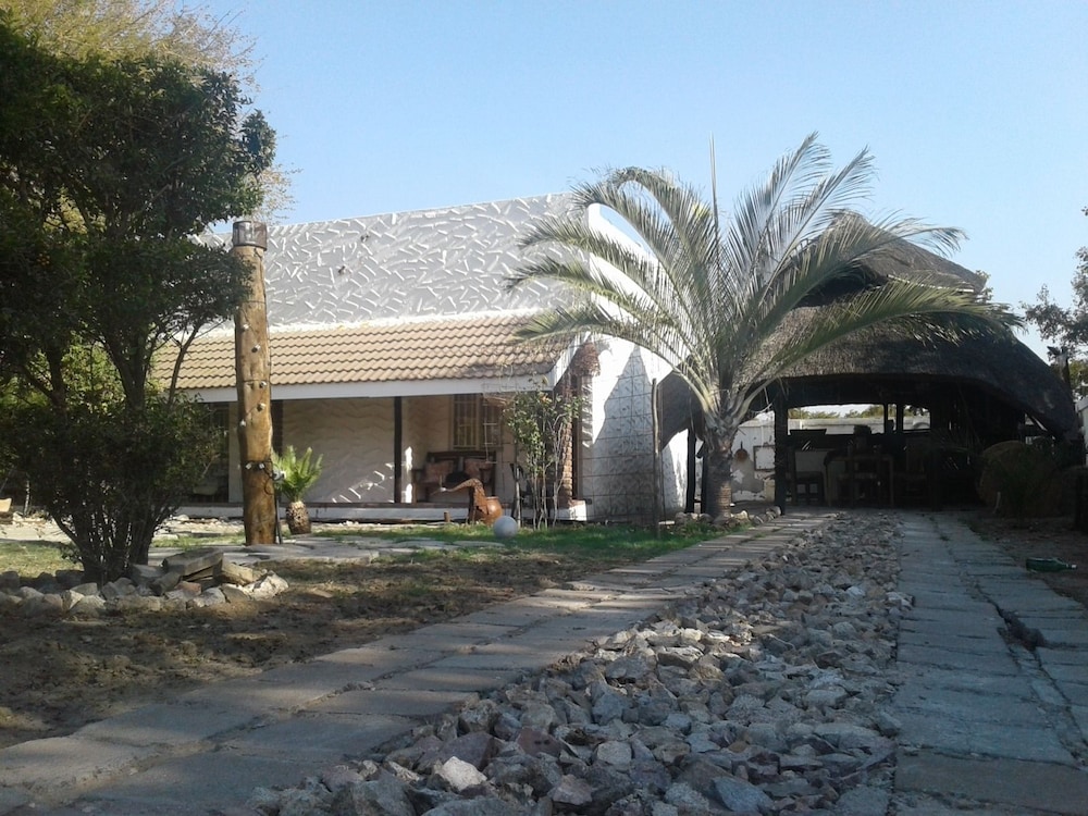 Road View Lodge