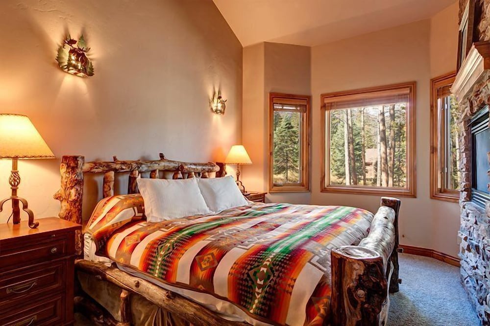 Four Pines Retreat
