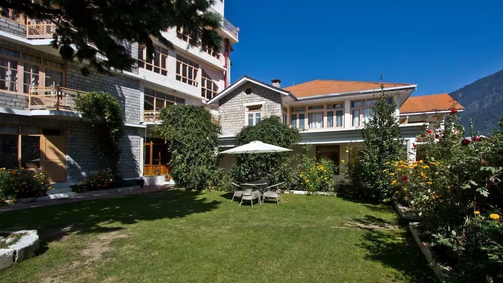 Victory Resorts