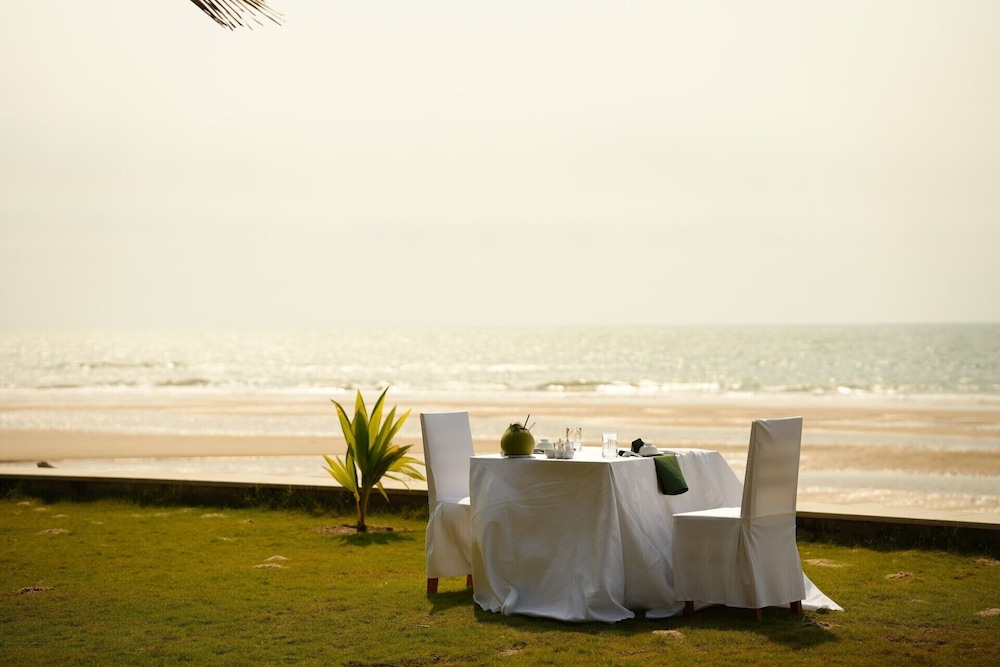 Dat Lanh Resort