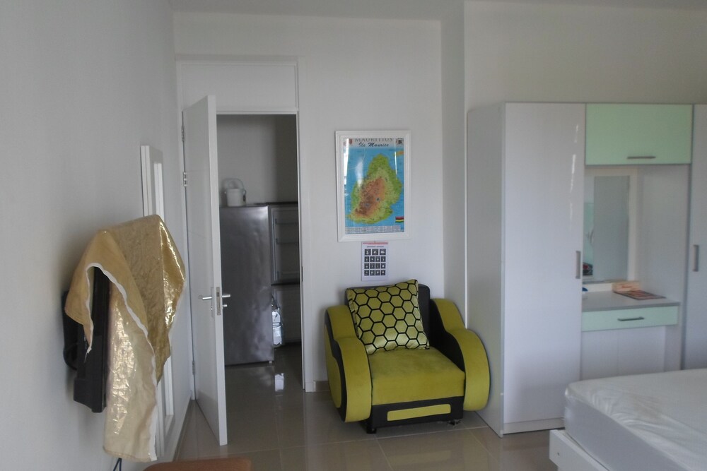 Residence La Colombe Vacation Rentals Ground Floor view 5