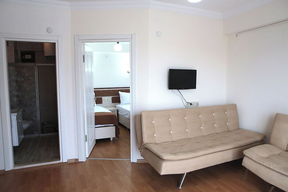 SELÇUK APART