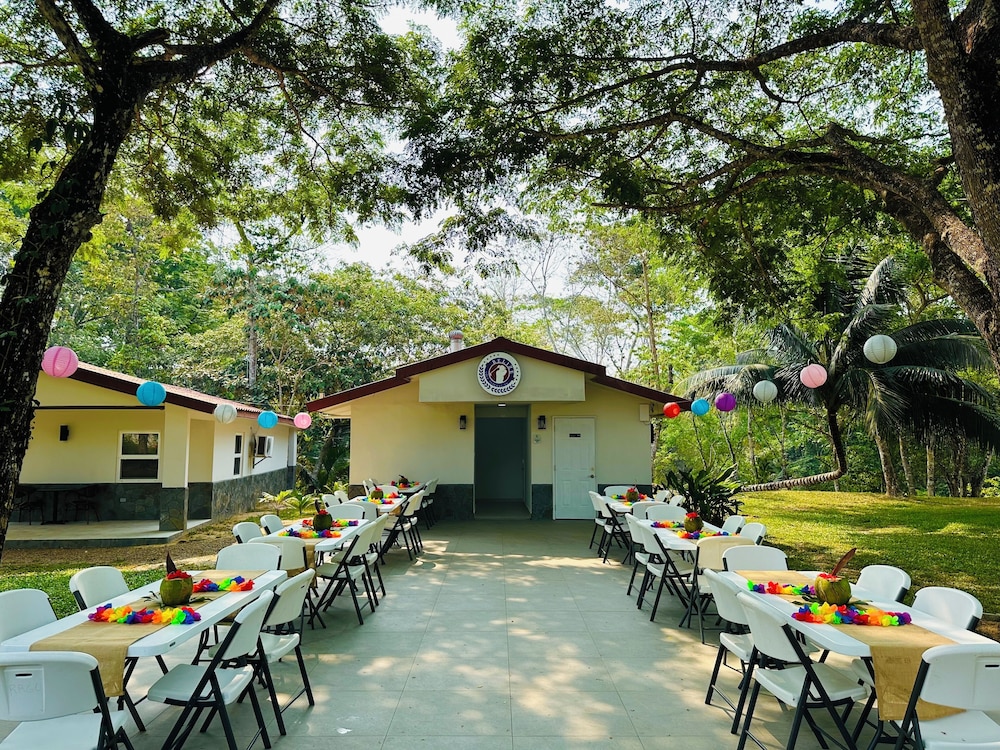 Roaring River Resort