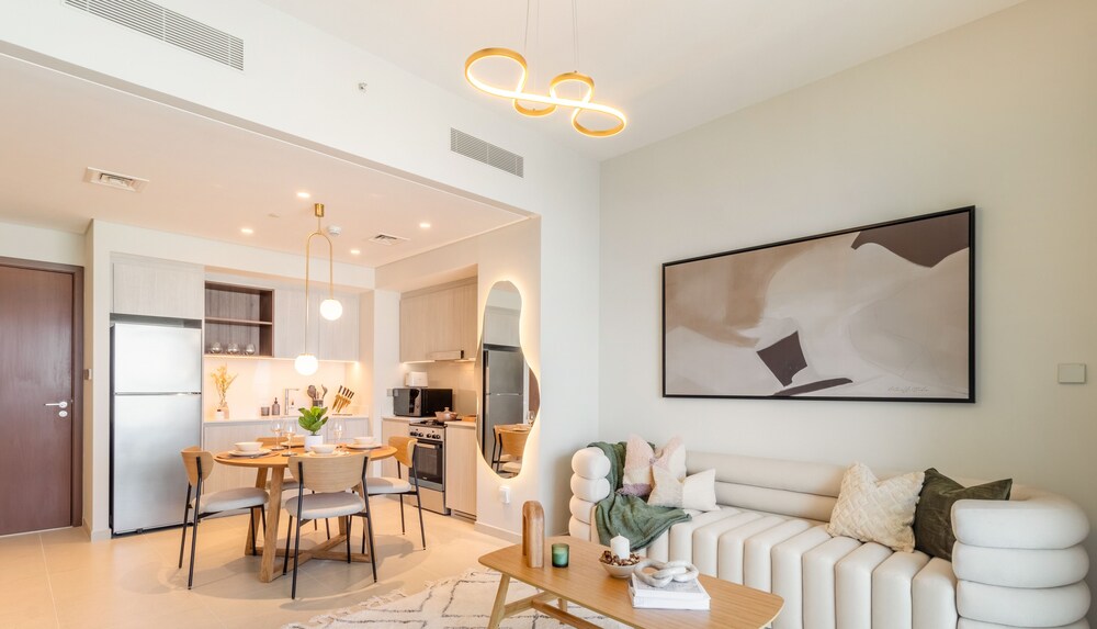 Manzil-1BR with Beach & Marina Access