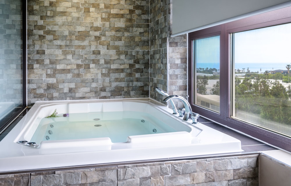 Famille Spa Resort
