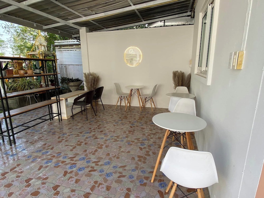 ThanaVill Resort