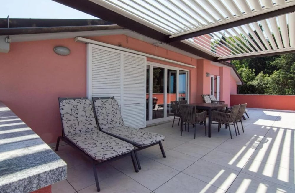 Marina Portorož Family Friendly Apartment 2