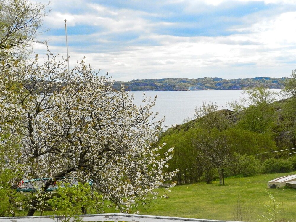 7 Person Holiday Home in Lysekil view 5