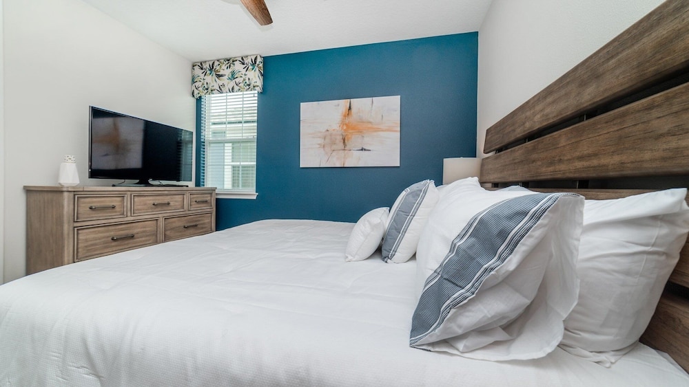 Solara Resort 7 Bedroom Private Pool Home with Game Room 7 Home