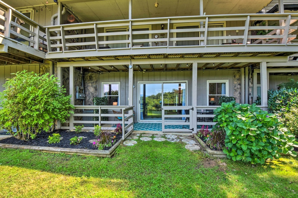 Stylish Sky Valley Condo With Club Amenities! view 2