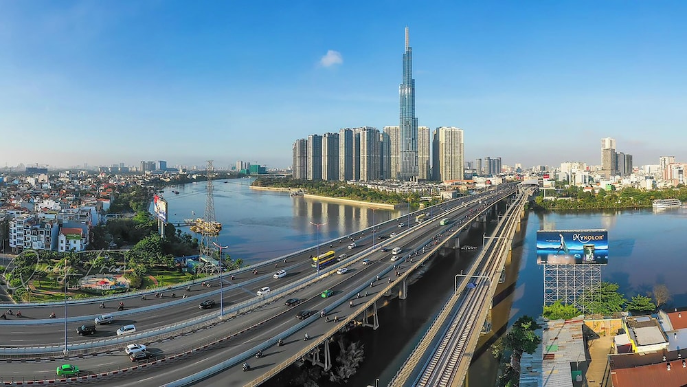 Apartment Landmark 81 by Urban Home