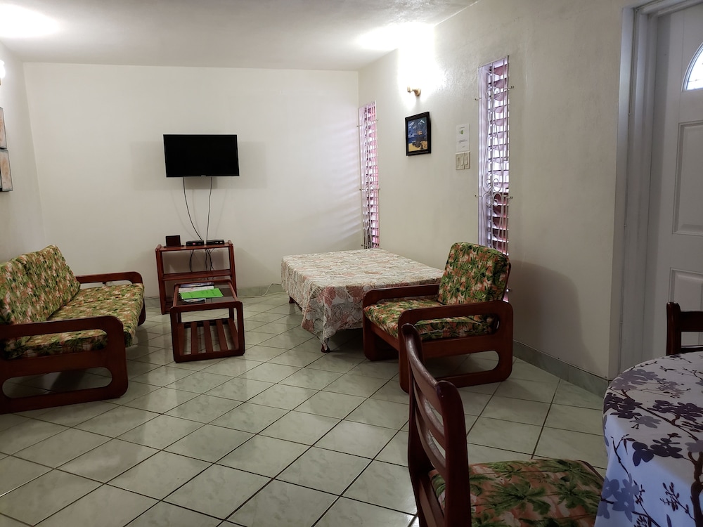 Gentle Breeze Apartments