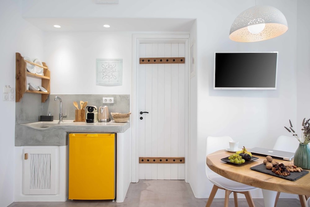 Halcyon Suites and Villas Naxos