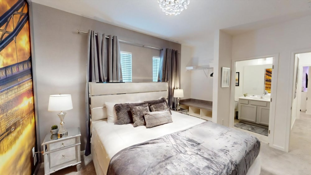 8 Bedroom Themed Rooms Huge Games Room Pool Spa