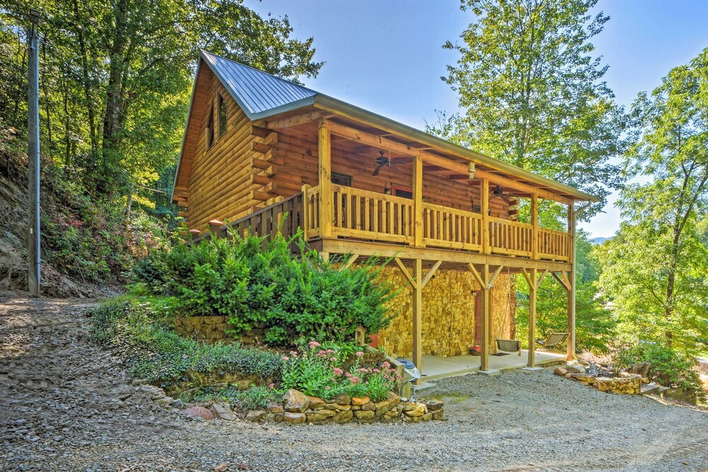 Rustic Andrews Cabin Rental w/ Deck + Fire Pit! view 5