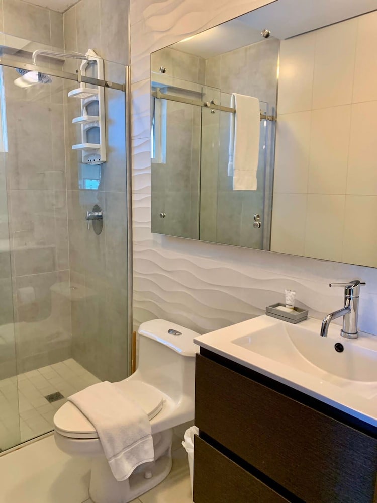 Silver View Park I 2 Bedroom Apt in Costa del Este