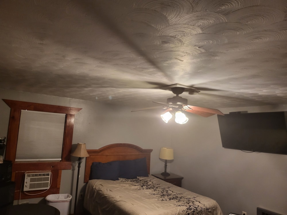 KJ's Inn and Suites By OYO Gettysburg U.S. Hwy 212