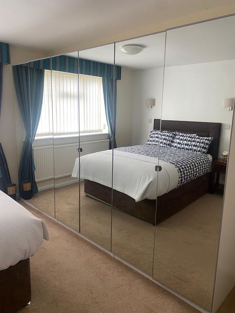 Glendale close - Huku Kwetu - 4 Bedroom