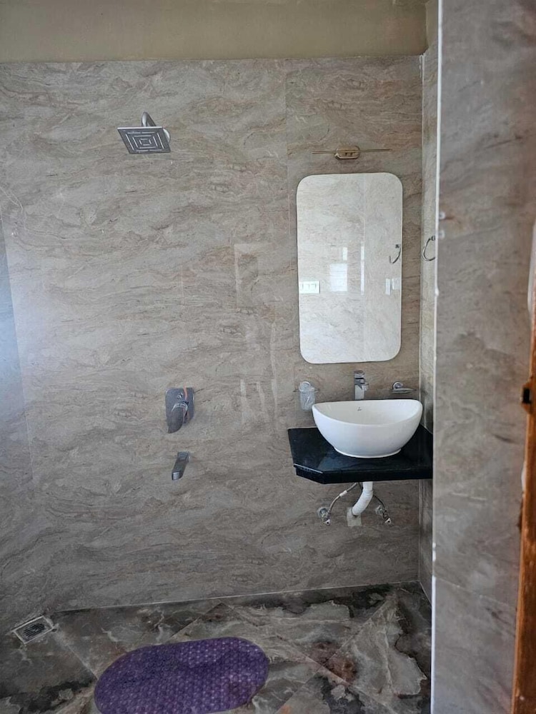 Jowar Hoter & Resort