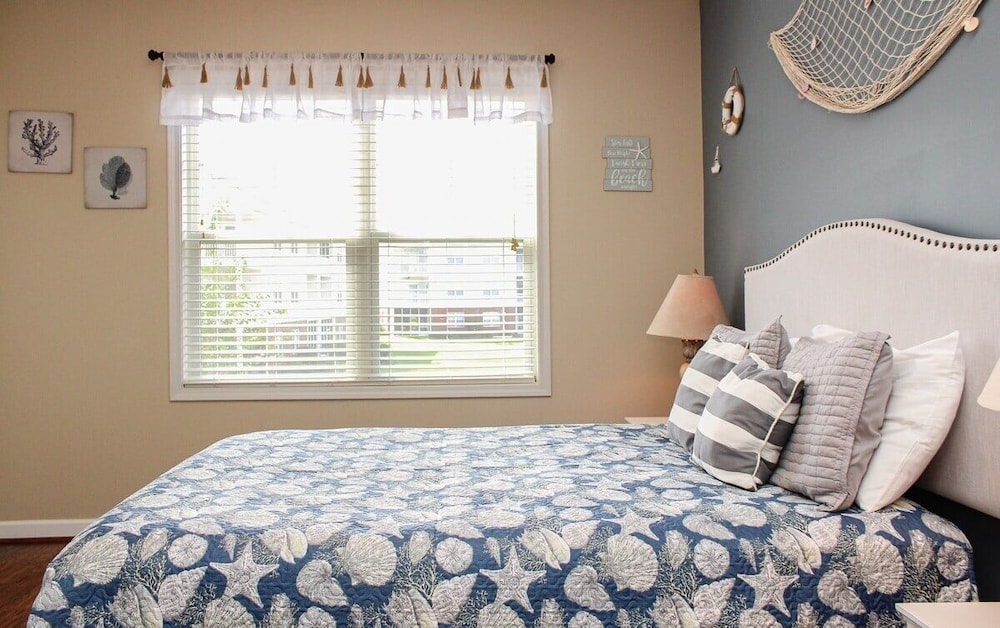 Heatherstone 1063 2 Bedroom Condo
