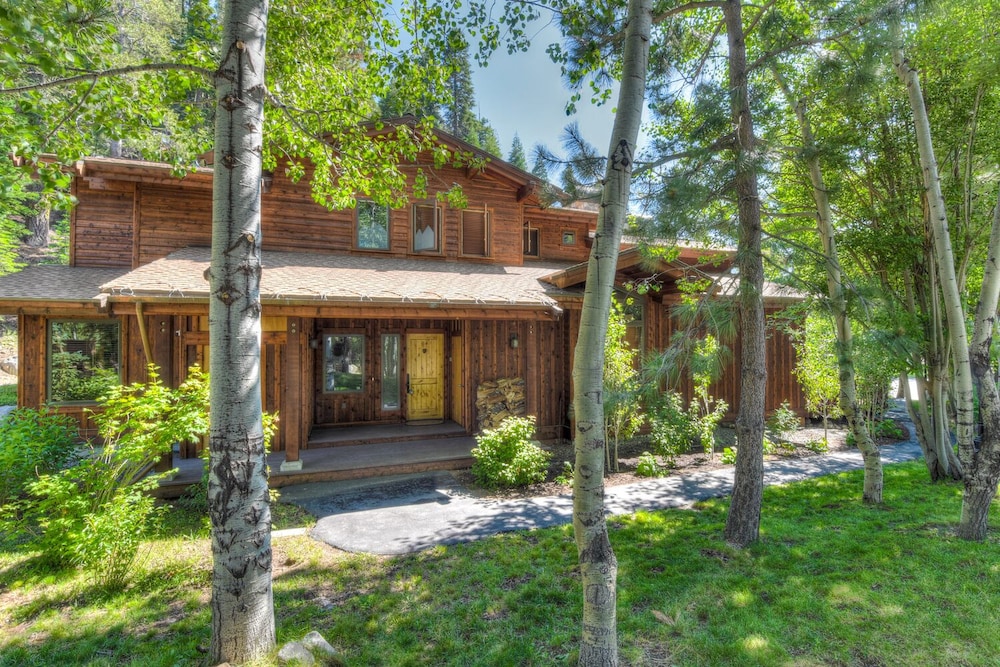 Lake Tahoe Vacations - Squaw Creek Barrel - Property Image 12
