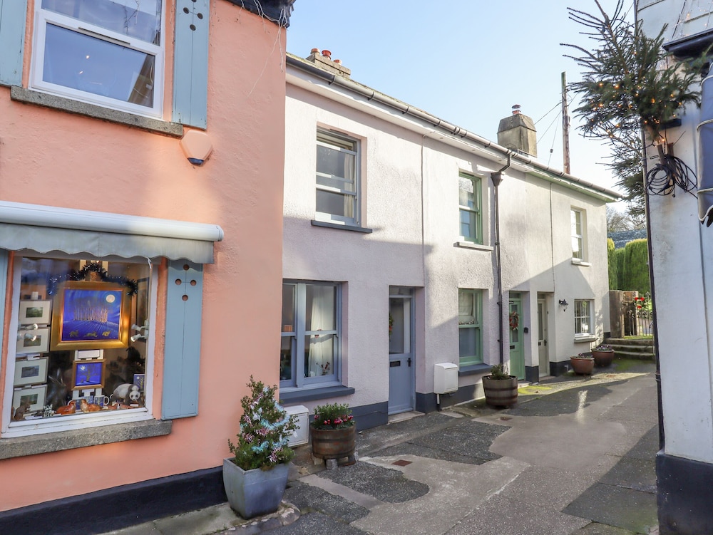 The Cottage on The Square