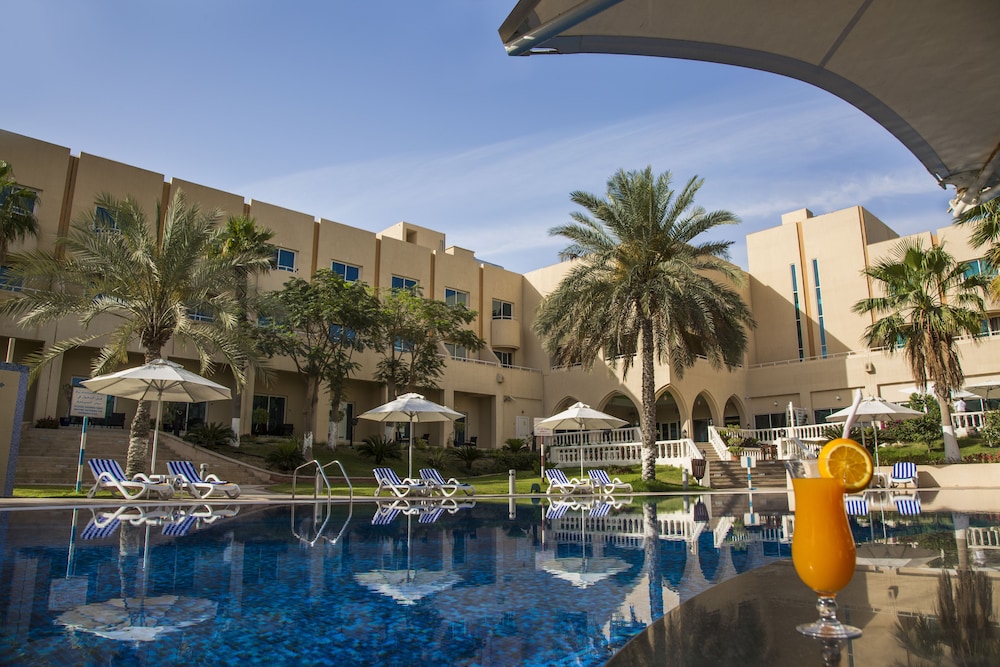 Abu Dhabi Vacations - Metropolitan Al Mafraq Hotel - Property Image 31