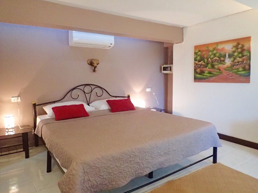 Pink House Samui