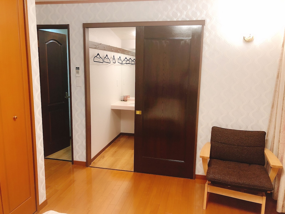 Guanjing Apartment